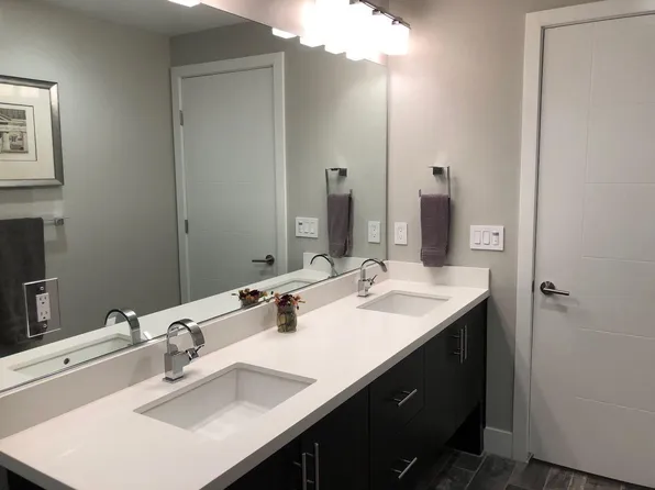 12003 Emery Ln, Valley Village, CA 91607