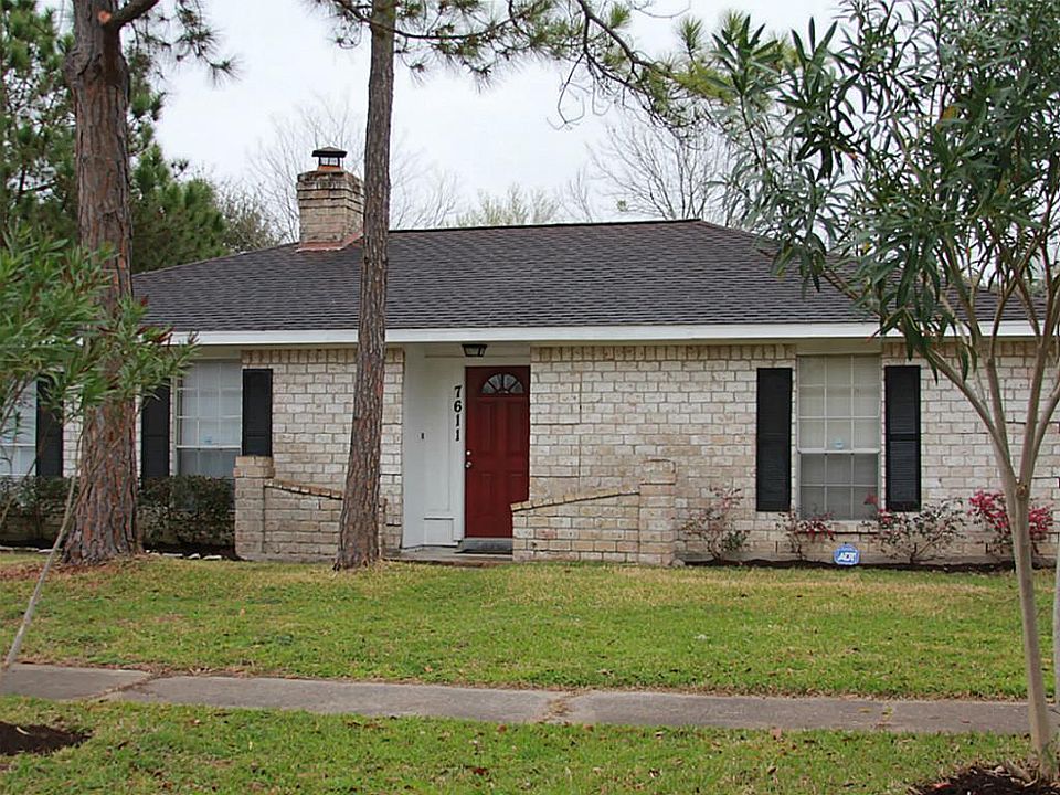 1st image of 7611 Beech Cove Ln