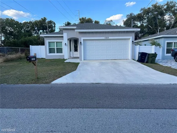 1923 W Skagway Ave, Tampa, FL 33604