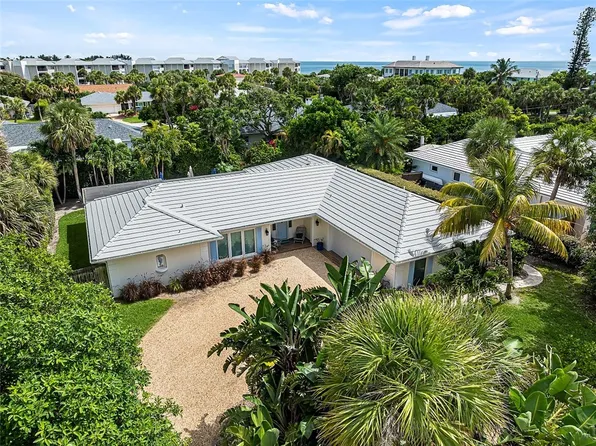 926 Pebble Ln, Indian River Shores, FL 32963