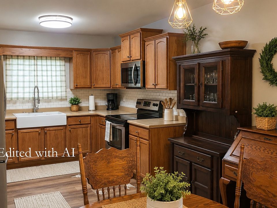 2nd image of 126 Windchime Cir