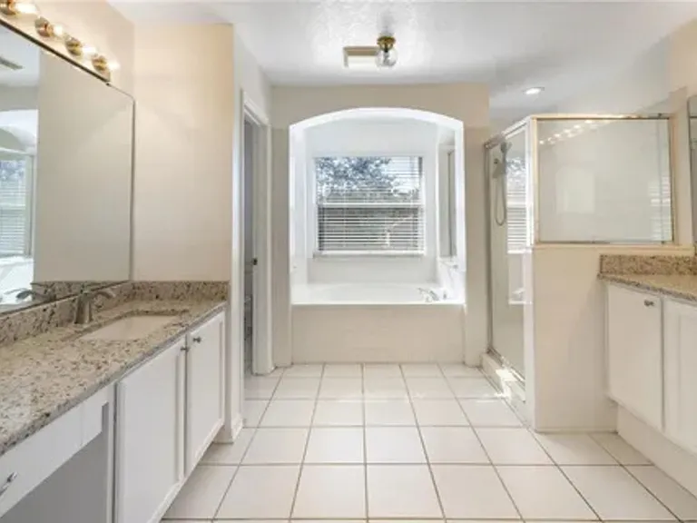 14535 Lake Underhill Rd #323 — Photo 18