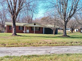 369 Cash Smith Dr, Oneida, TN 37841