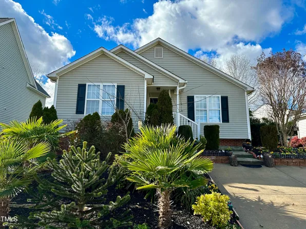 1512 Pleasant Garden Ln, Raleigh, NC 27610