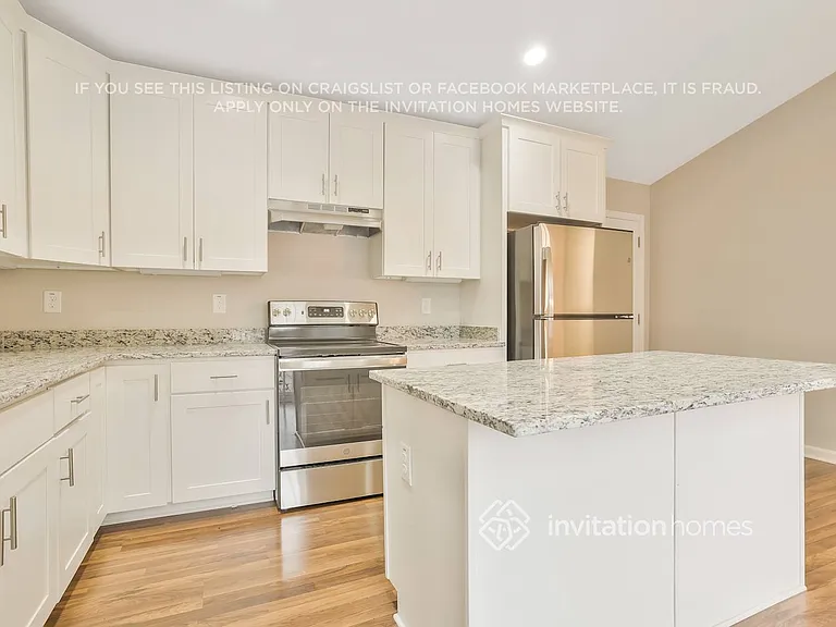 2621 Windridge Dr — Photo 10