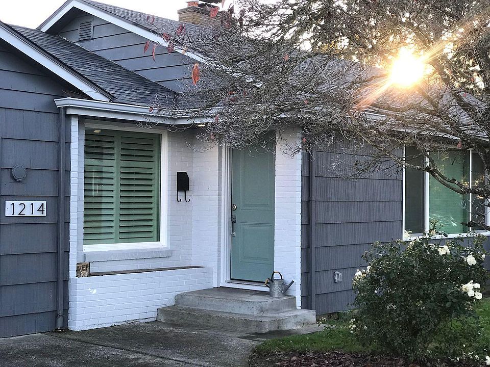 1st image of 1210 2nd Ave NW