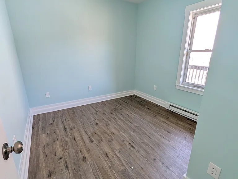 467 Water St #2R — Photo 10