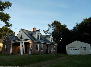 21 Pleasant St, Madison, ME 04950