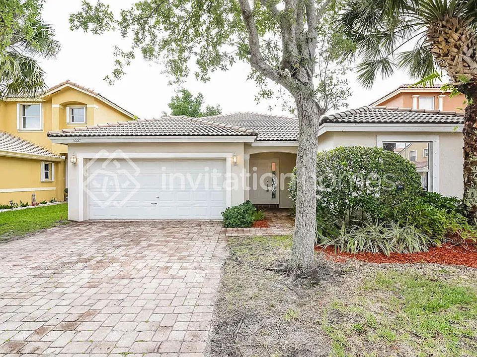 5027 SW 35th Way