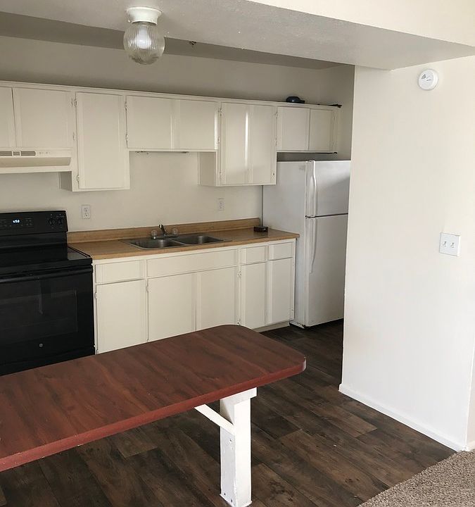 2nd image of 114 E Mohave Rd APT 207