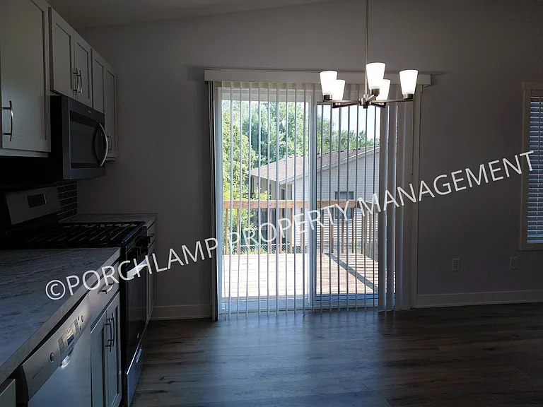 6779 Pleasantview St NE — Photo 10
