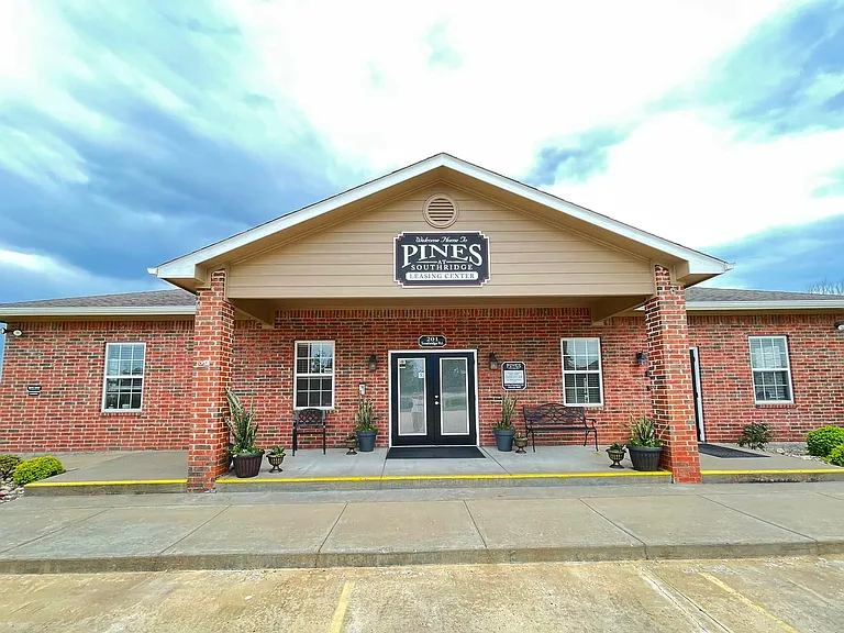 Leasing Office