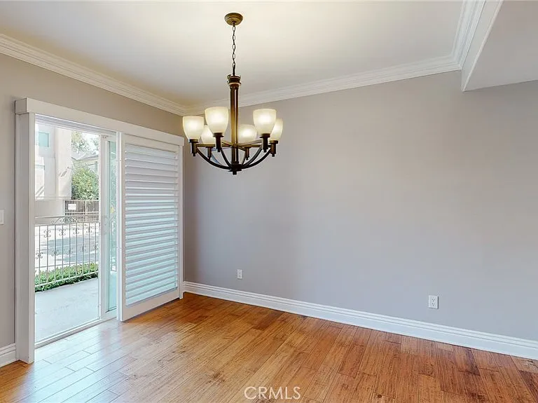 11540 Moorpark St #103 — Photo 6