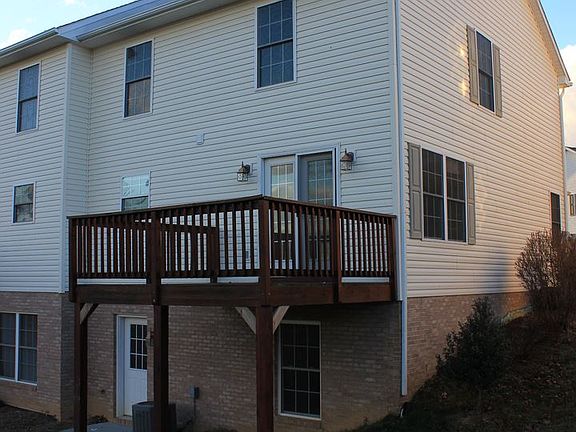 2nd image of 2864 Prarie Ln
