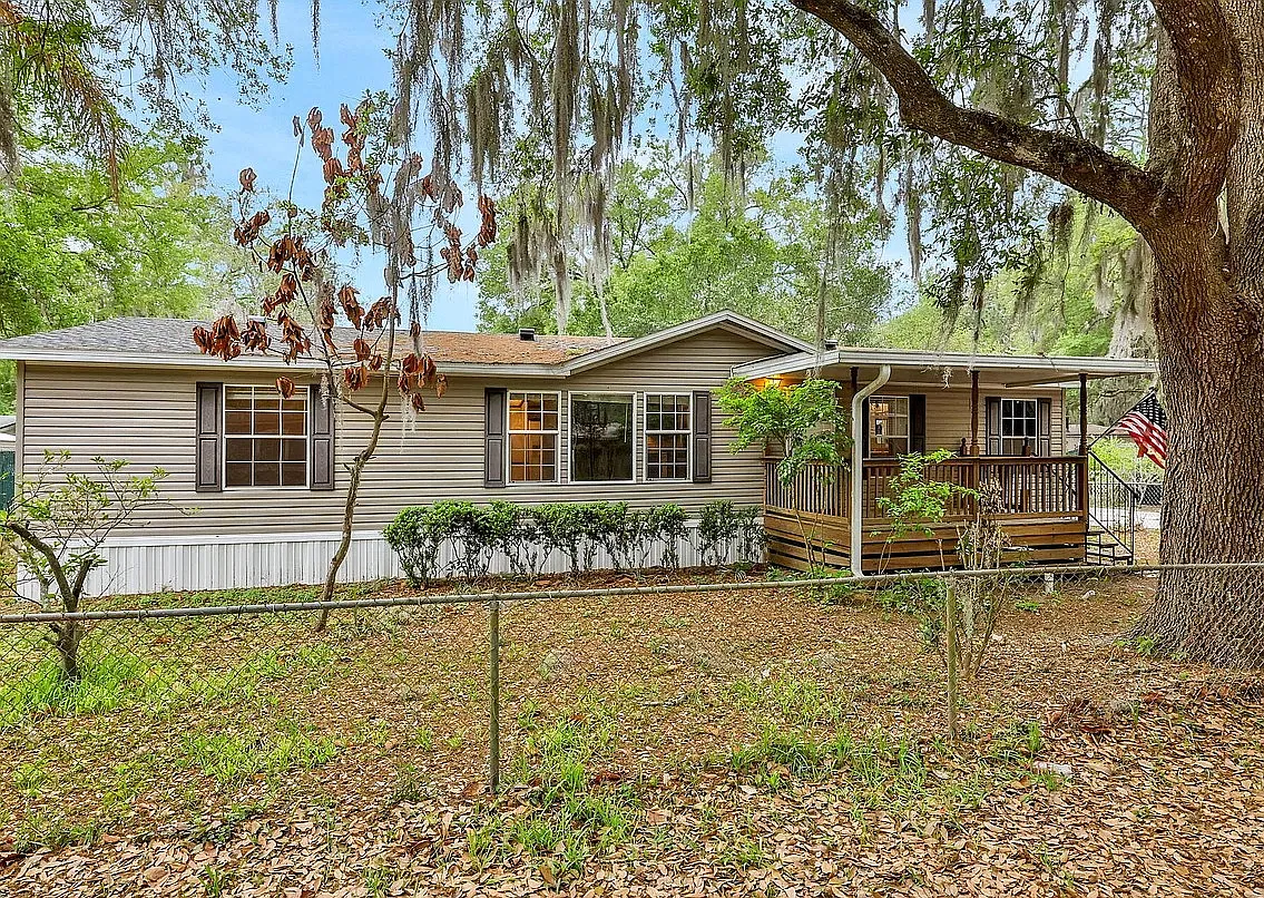 3 bed, 1700 sqft, $1,850 — Photo 1