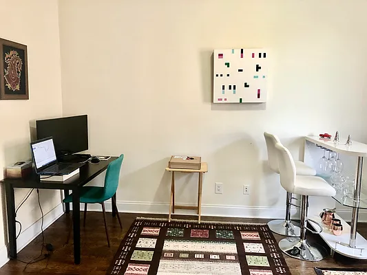 Rented by Buchbinder & Warren | media 21