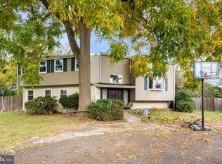 228 New Rd, Horsham, PA 19044