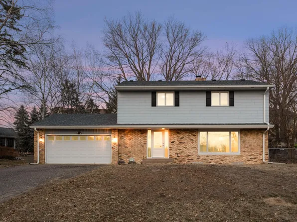 595 Suzanne Ave, Shoreview, MN 55126