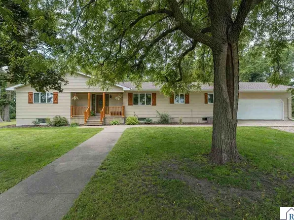 13215 110th St, Hanska, MN 56041