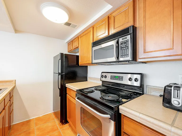 2210 Miguel Chavez Rd #111 — Photo 11