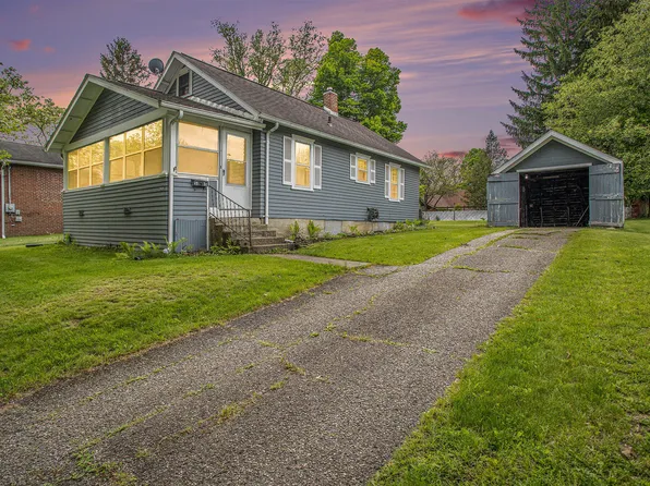 515 N Madison St, Marshall, MI 49068