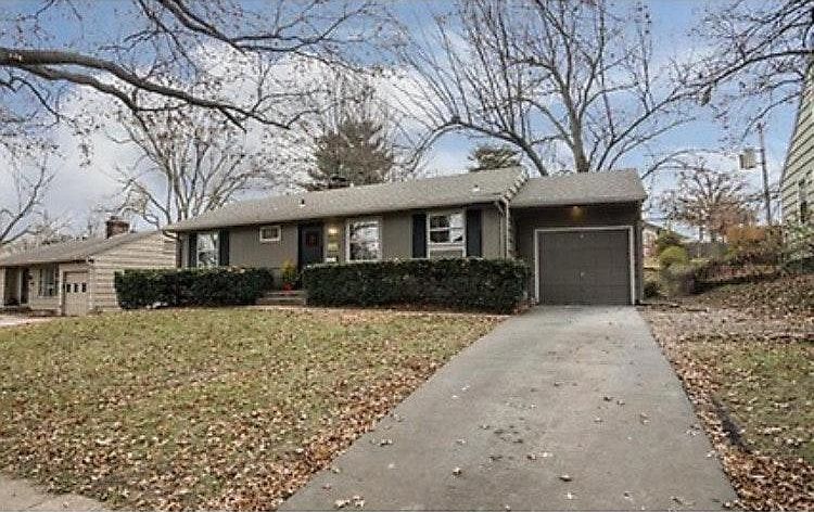 2711 W 71st Ter, Prairie Village, KS 66208 | Zillow