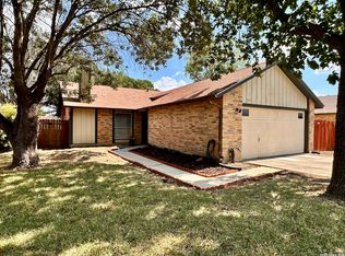 5742 LARKDALE DR, San Antonio, TX 78233