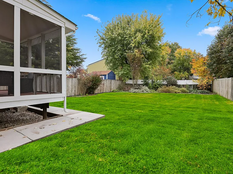 1639 Revell Downs Dr — Photo 37