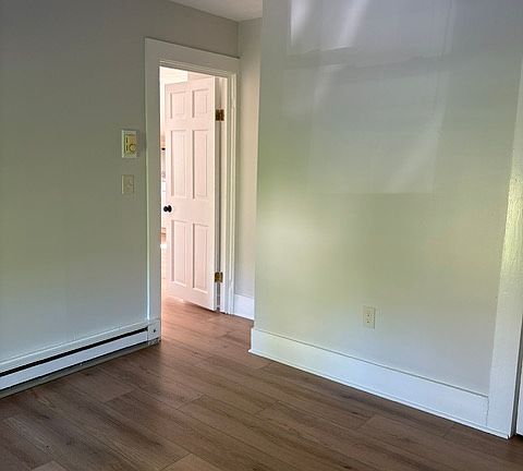 5th image of 77 Mill St