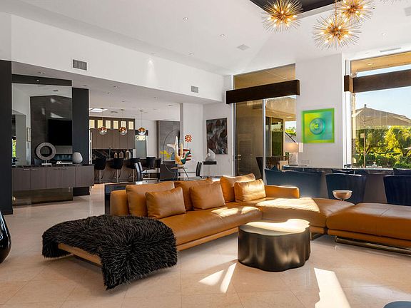 5th image of 108 Waterford Cir