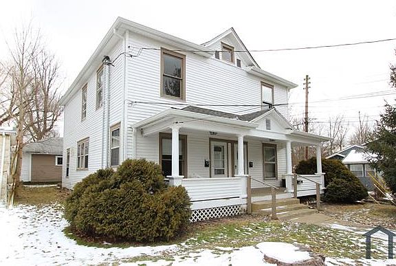 3rd image of 326 Bundy Ave #326