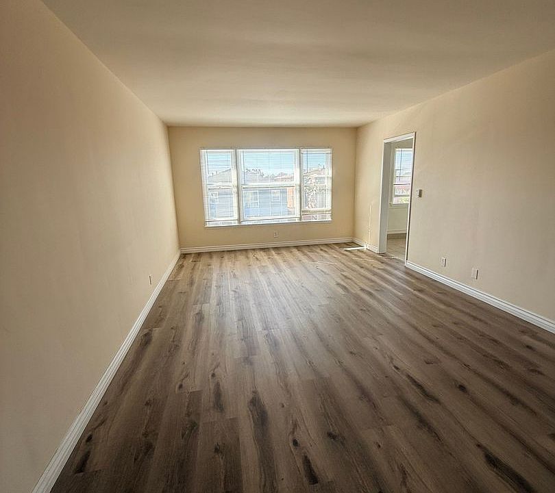 1st image of 4156-4164 Somerset Dr #56-05