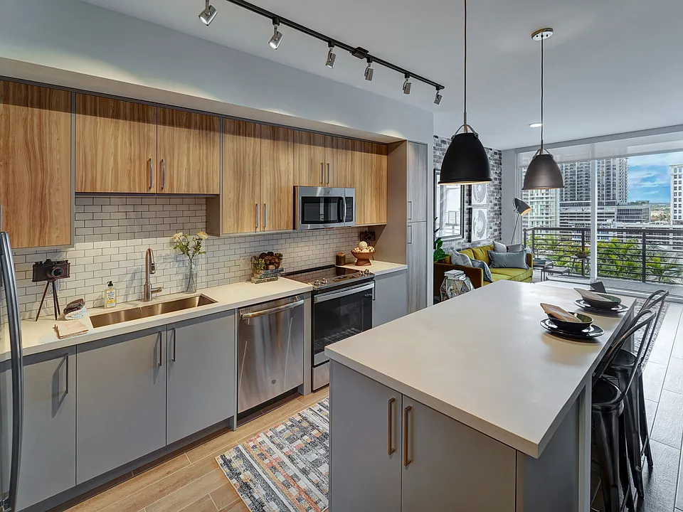 Novo Las Olas apartments community photo