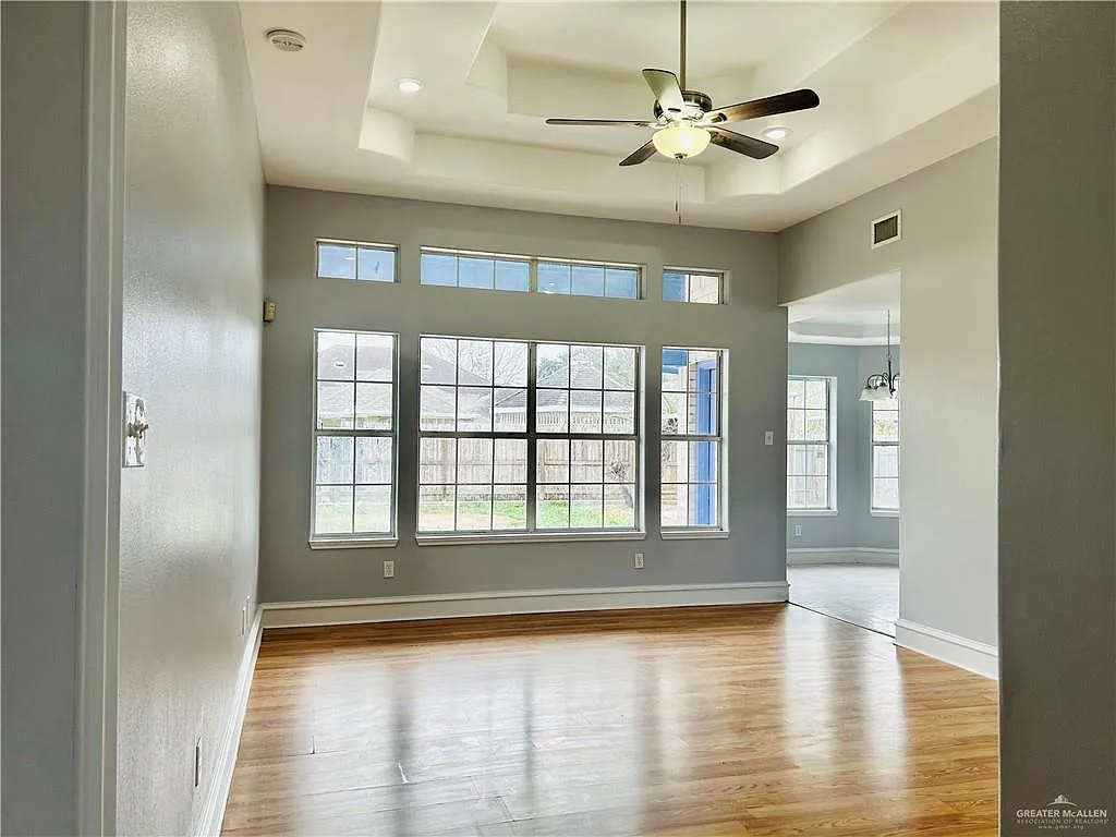 3 bed, 2.0 bath, 1688 sqft, $1,750 — Photo 4