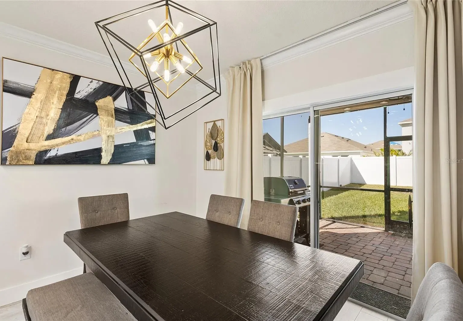 5 bed, 2674 sqft, $2,800 — Photo 4