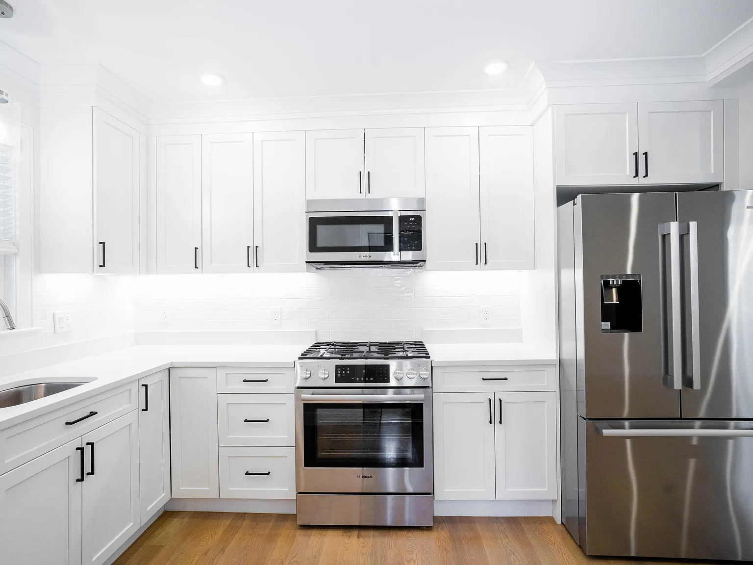 4 bed, $4,395 — Photo 2