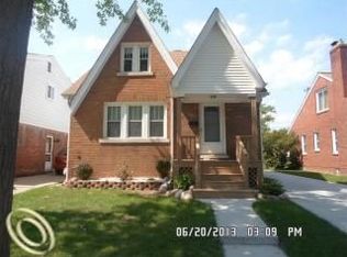 922 Kings Hwy, Lincoln Park, MI 48146