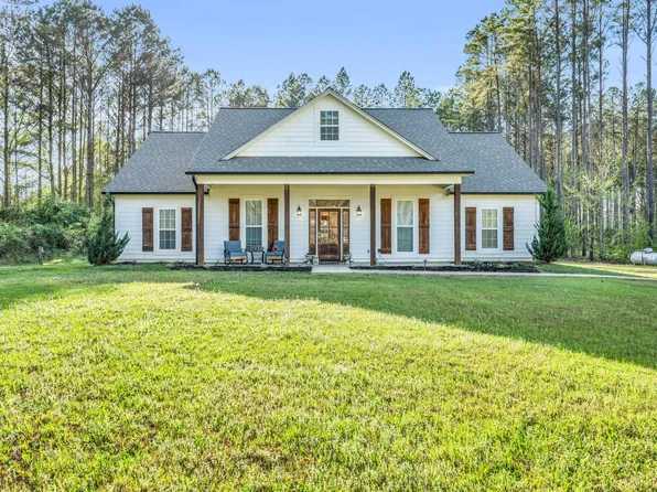210 Grace Ln, Sturgis, MS 39769