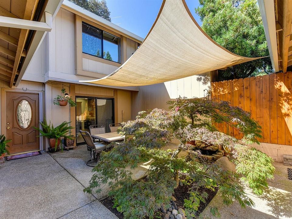1st image of 3261 Amethyst Ln