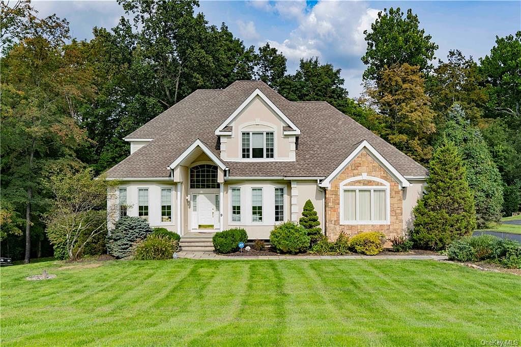 9 Autumn Chase Drive, Hopewell Junction, NY 12533 Zillow
