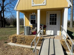 10555 Stotlar Rd, Herrin, IL 62948