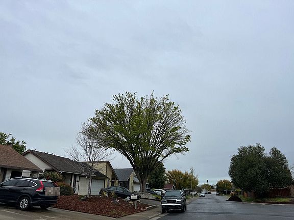 4th image of 10820 Paiute Way