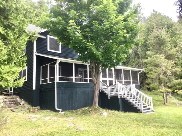 1210 S Big Lasalle Is, Cedarville, MI 49719