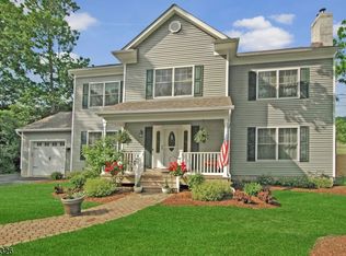 6 1st St, Branchville, NJ 07826
