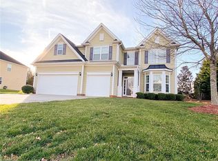 2324 Rockland Cir, High Point, NC 27265