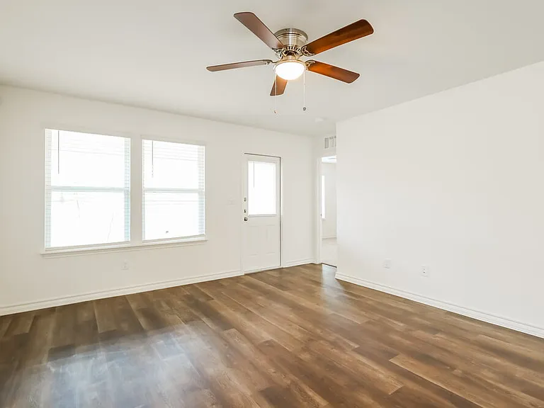 10323 Monte Carmel Pl — Photo 4