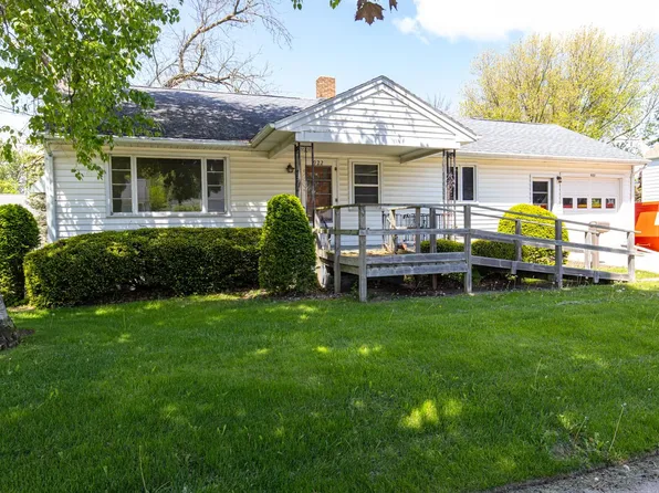 922 Woodside Ave, Ripon, WI 54971