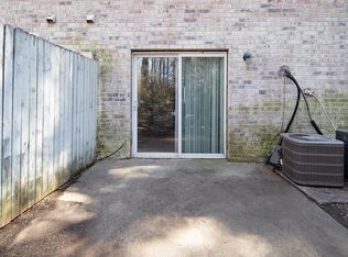 1406 Springmont Ln APT I, Charlotte, NC 28208