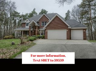 1866 Manalee Ln, Oxford, MI