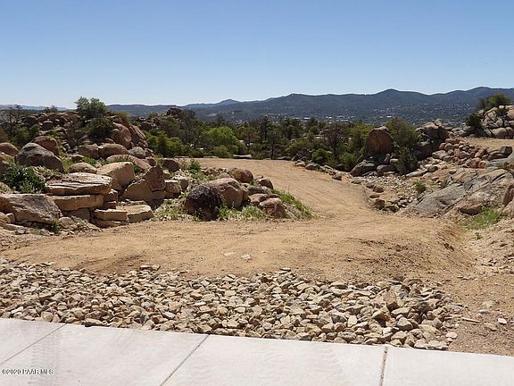 2nd image of 1359 Rockwood Dr